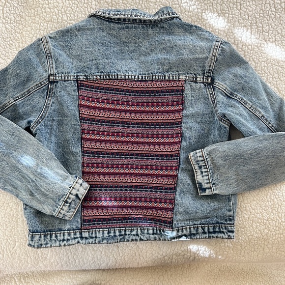 Jean jacket - Picture 6 of 12
